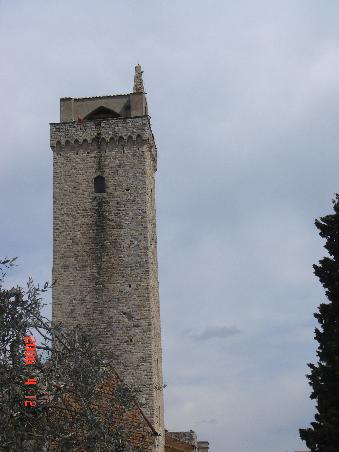 San Gimiagno 2006 - la Torre Grossa, 54 m hoch - 1311 vollendet; ist als gültige Höhe bezeichnet worden - die folgenden Türme durften nicht höher gebaut werden!