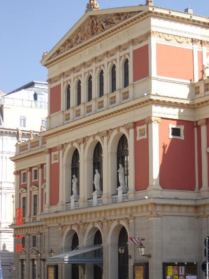 2006 Wien - Musikverein, aus dem goldenen Saal wird jeweils das Neujahrskonzert der Wiener Philharmoniker übertragen