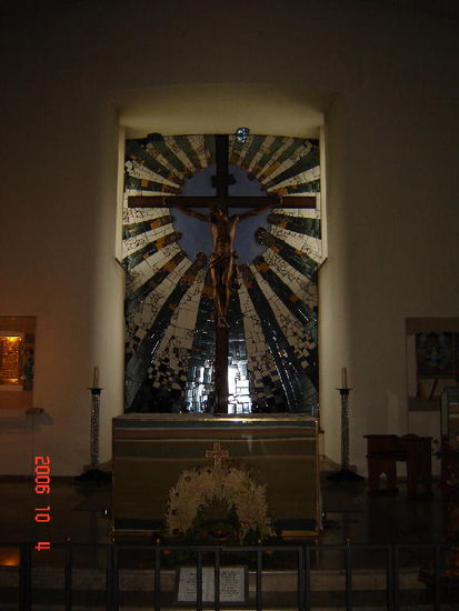 2006 Bärnbach - die Schlichtheit im Innern der Kirche