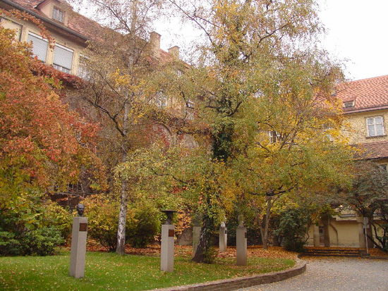 2006 Graz - beschauliche Höfe