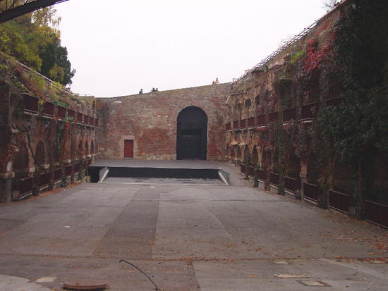 2006 Graz - die Kasematten, Freibühne, welche überdacht werden kann