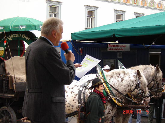2006 Leoben - der Bürgermeister eröffnet das Fest, den Gösser Kirtag....