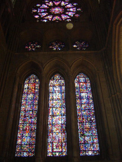 2007 Reims - Kathedrale; dekorative Glasfenster