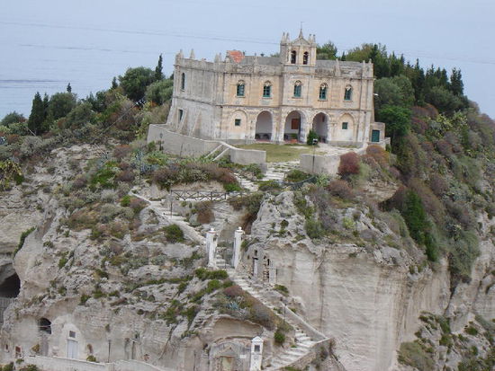 2007 RC - Tropea; der Ausblick auf schöne Paläste...