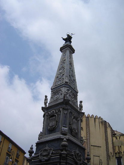 2007 Campania - Neapel; Mariensäule auf dem Platz Gesù Nuovo