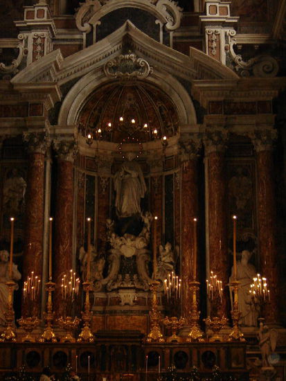 2007 Campania - Neapel; üppige Barockausstattung im Inneren der Kirche