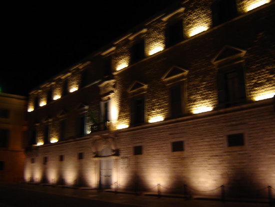 2007 Puglia - Trani; der Justizpalast