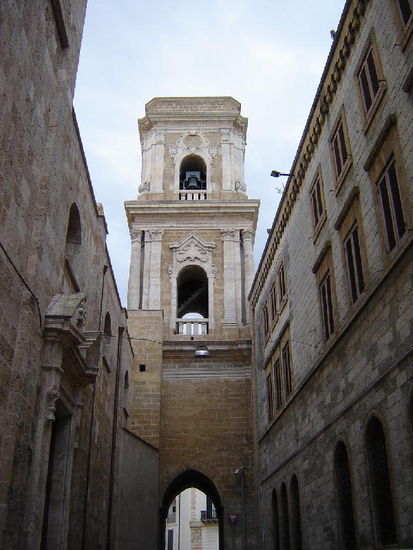 2007 Puglia - Brindisi; der Glockenturm des Domes