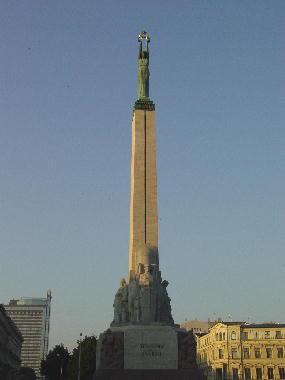 Riga 2002 - die Freiheitsstatue