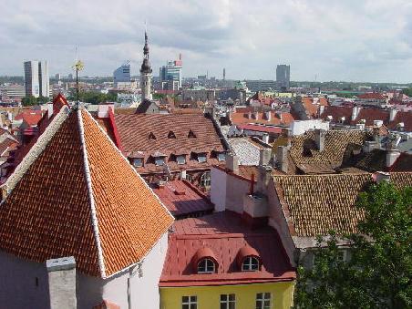 Tallinn 2002 - Blick über die Dächer der Stadt