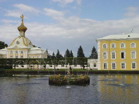 St. Petersburg 2002 - Peterhof, das Schloss