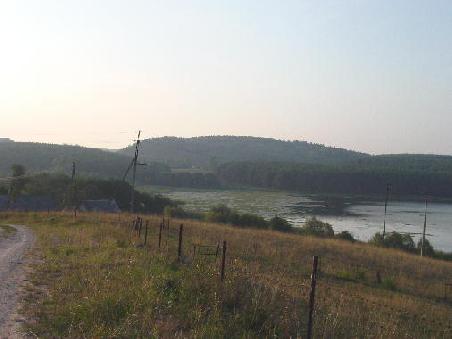 Litauen 2002 - nachts sahen wir den See nicht! Unser Nachtlager
