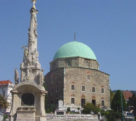 Pécs 2003 - Belvàrosi templom (ehemalige Dschami = kleine Moschee) von Kassim Pascha
