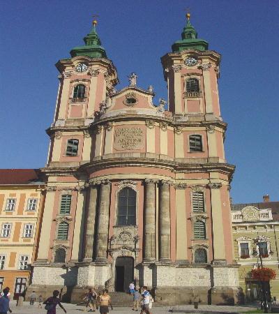 Eger 2003 - die Minoritenkirche, eine der schönsten Barockanlagen Ungarns