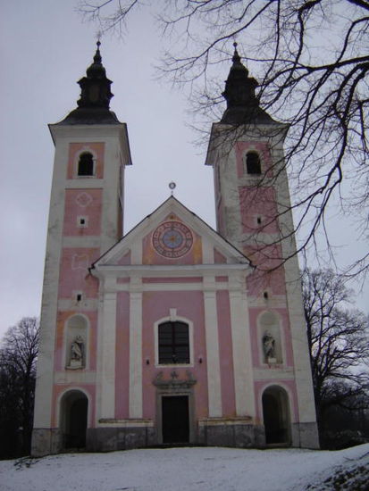 2008 - Kostanjevica na Krki; eine schlecht erhaltene Kirche in der Umgebung