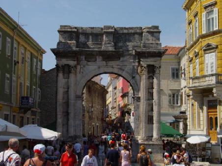 2004 Pula - römische Vergangenheit