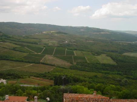 2004 Motovun - faszinierende Ausblicke ins Mirna-Tal in alle Himmelsrichtungen