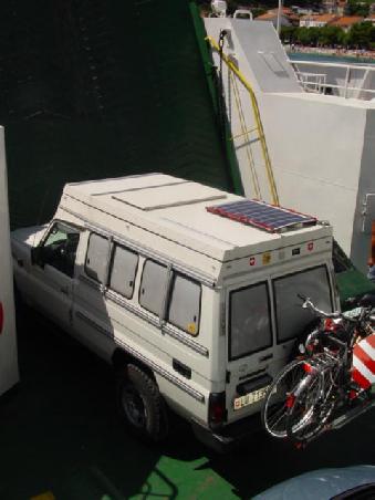 2004 Leomobil - gefangen im Bauch der Fähre nach Hvar