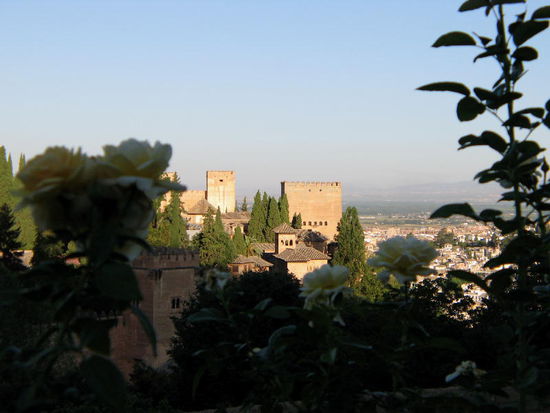 2008 - Generalife; Blick auf die Alhambra