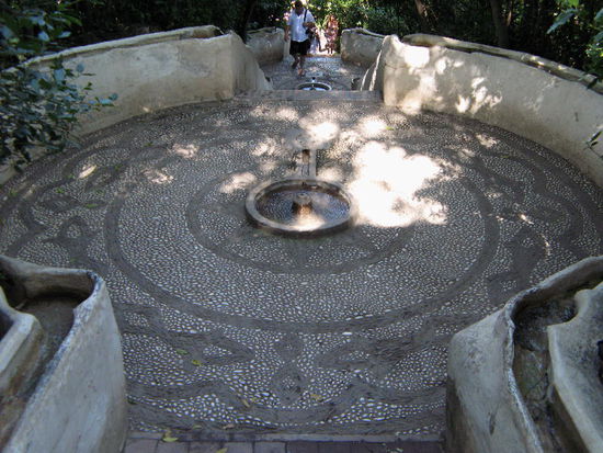 2008 - Generalife; So wird Wasserdruck von oben nach unten erzeugt