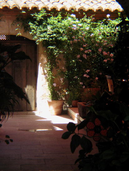 2008 - Trujillo; auf dem Weg zur Burg eine verträumte Ecke