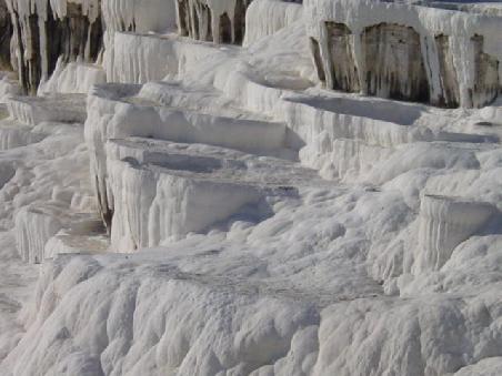 2005 Türkei - Pamukkale; in den Becken darf nicht mehr gebadet werden; Verschmutzung der Becken!