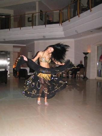 2005 Türkei - Bauchtänzerin in voller Aktion