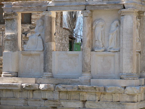 2009 - Aphrodisias; Rundgang durch die anthike römische Stadt