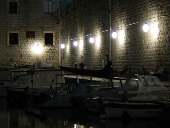 2009 - Dubrovnik; nachts im Hafen