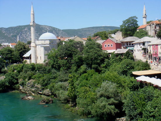 2009 - Mostar; am Ostufer der ehemals bosniakische Teil