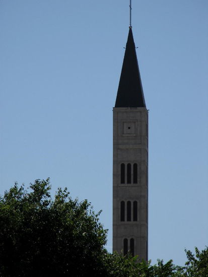 2009 - Mostar; die schwer beschädigten Minarette sind restauriert