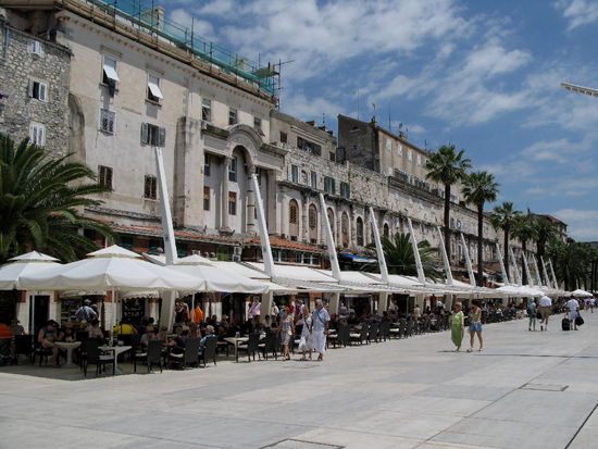 2009 - Split; Riva, die Uferpromenade