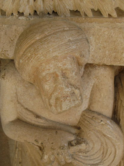 2009 - Trogir; Details aus dem Relief des Eingangsportals