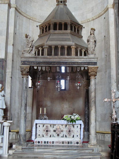 2009 - Trogir; im Innern der Kathedrale