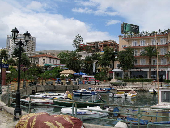 2009 - Saranda; im Bootshafen