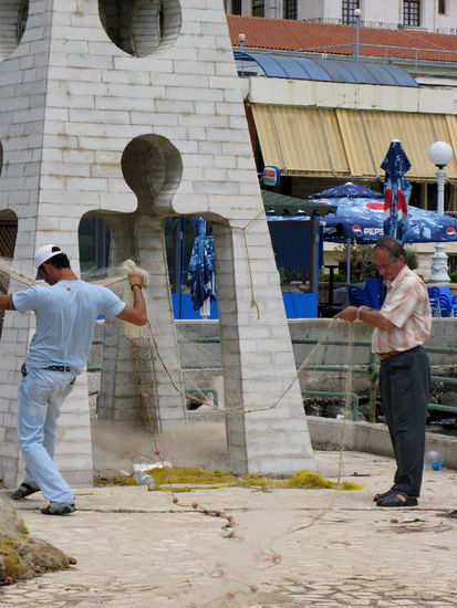 2009 - Saranda; Fischer bei der Arbeit