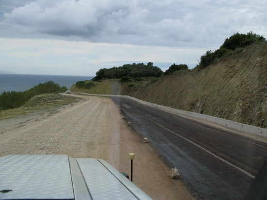 2009 - Albanien; Gegenverkehr in Sicht!