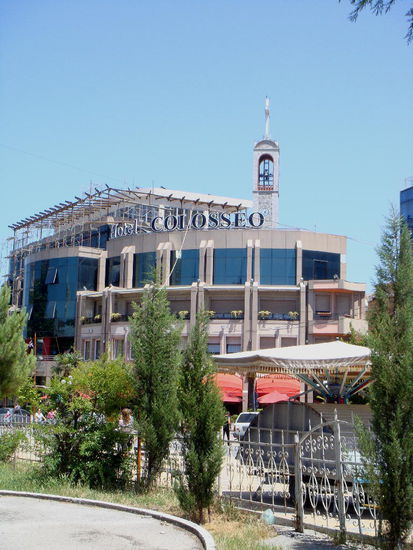 2009 - Shkodra; ein Hotel