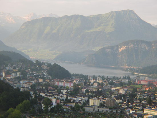 Gemeinde Horw, im Hintergrund das Stanserhorn...