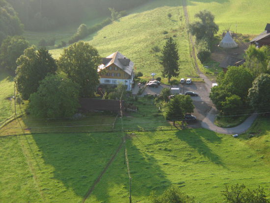 Höfe über dem Sonnenberg...