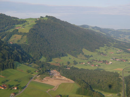 die Kiesgrube wird rekultiviert...