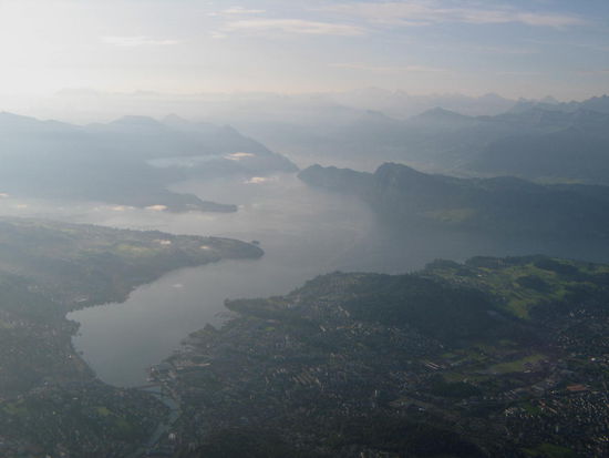 das Seebecken von Luzern - noch in der Morgendämmerung...