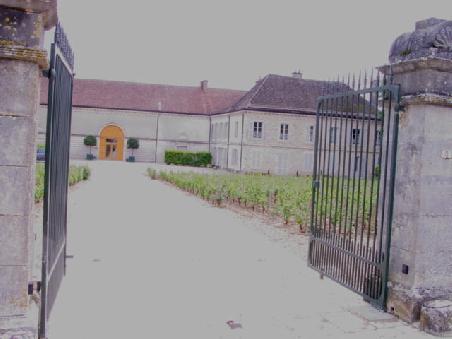 Château Chassagne-Montrachet; Eingang