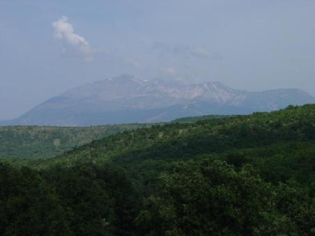 Igoumenitsa 2005 - etwas ausserhalb in Richtung Ioannina