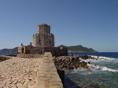 Methoni 2005 - Burdzi, ein achteckiger Befestigungsturm aus der Zeit der Türken