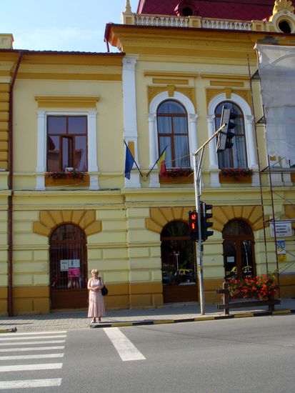 2010 - Suceava; interessant sind die Ampeln; es werden die Sekunden bis zum nächsten Phasenwechsel angezeigt