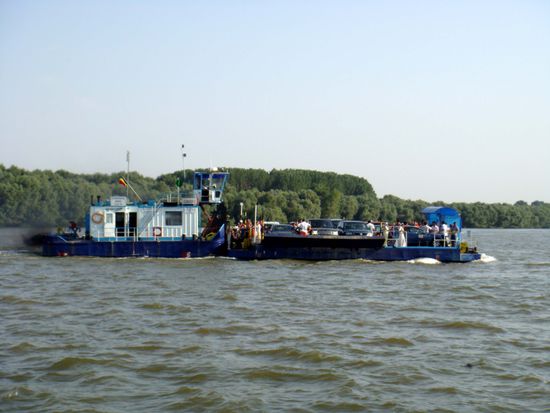 2010 - Braila; rauchende Fähre