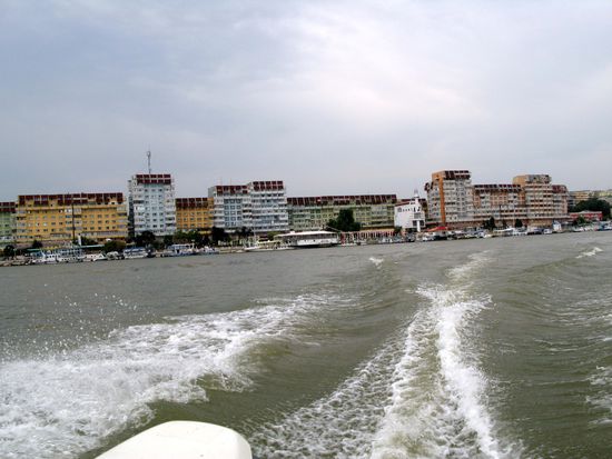 2010 - Tulcea; ab geht's im privaten Boot ins Delta