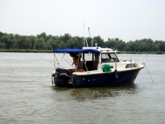2010  - Sulina-Kanal; ... Fischerboote
