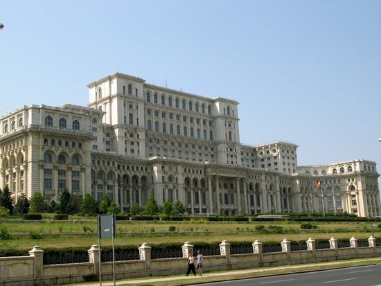 2010 - Bukarest; der Parlaments-Palast oder Palast des Volkes